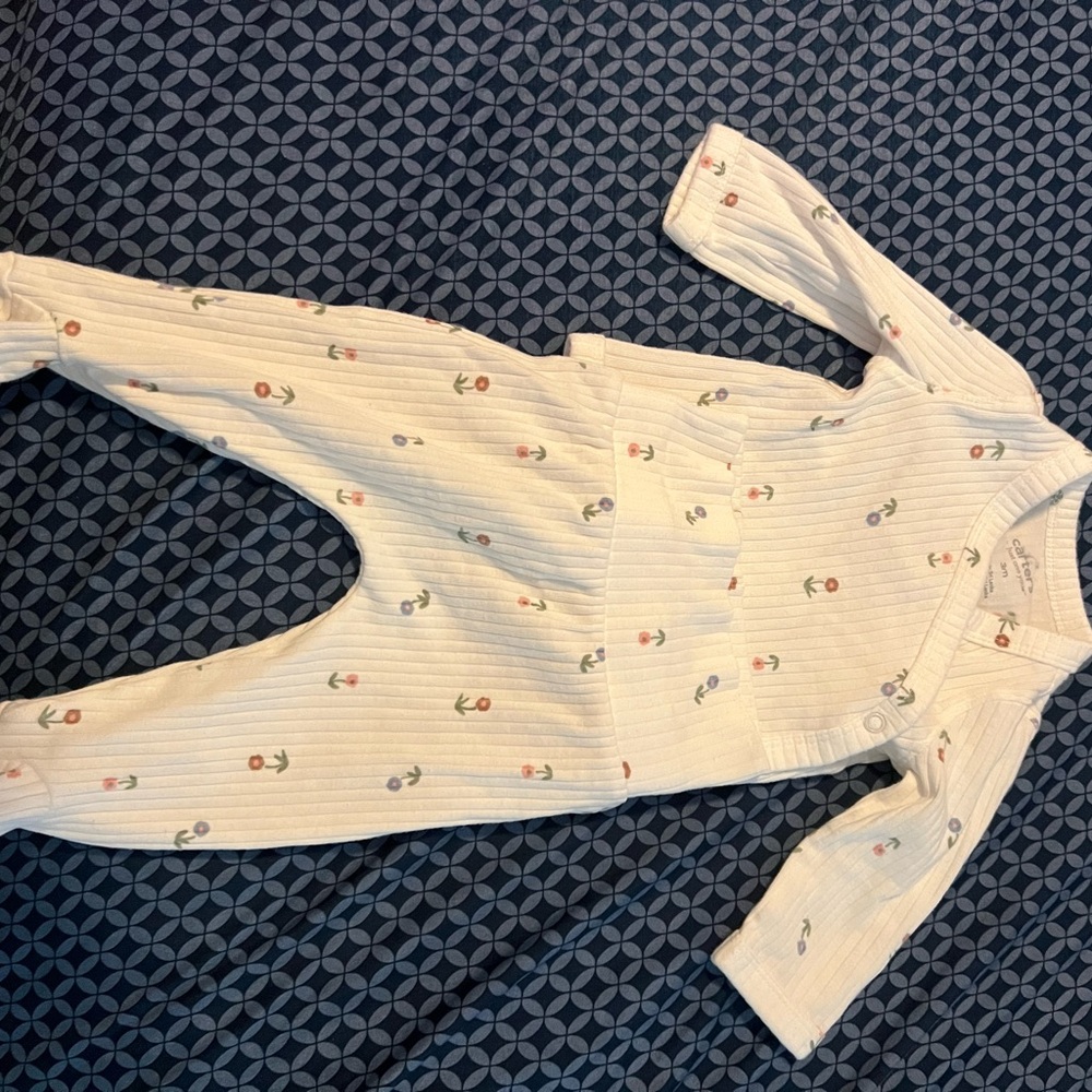 Carter's White and Red Pajama Set Cozy and Stylish